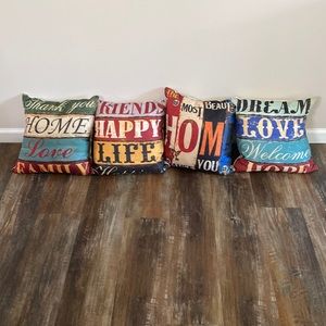 Throw Pillows✨Set of 4
